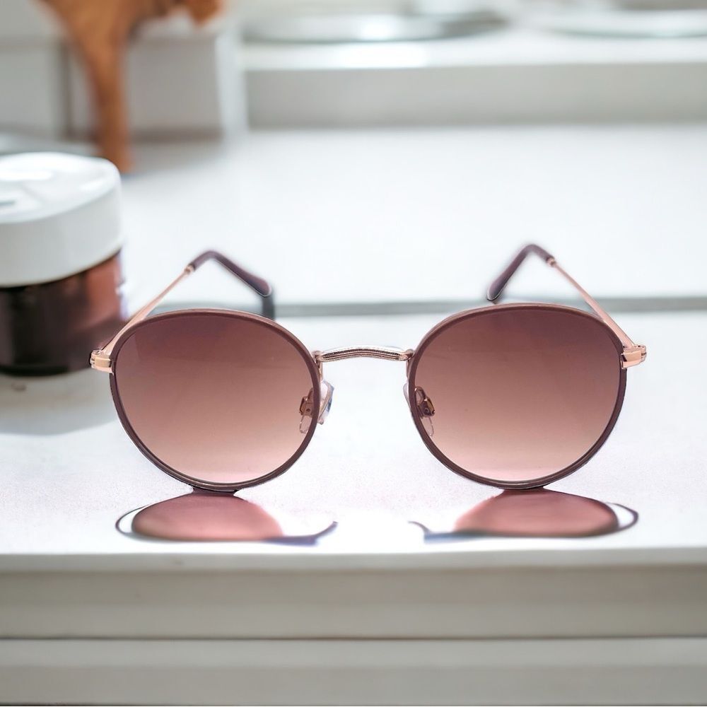Round Aviator Sunglasses Gold Wire Frame with Faux Leather Trim Around the Lens
